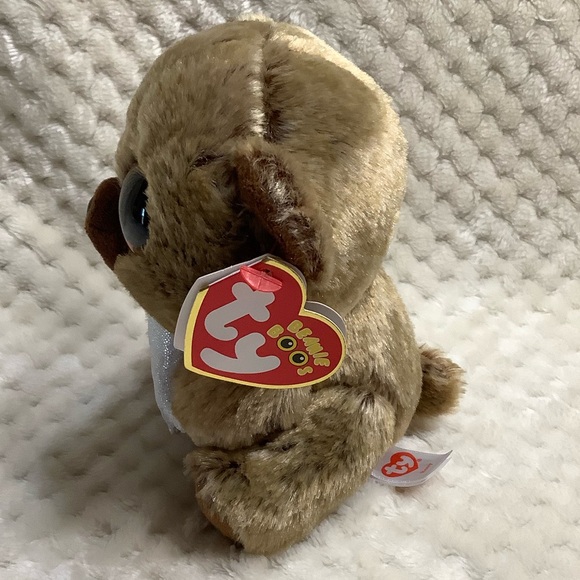 Ty Beanie Boo HENRY Ty Silk 2018 Canadian Exclusive Bear Holding Fish with Tags - Picture 5 of 12